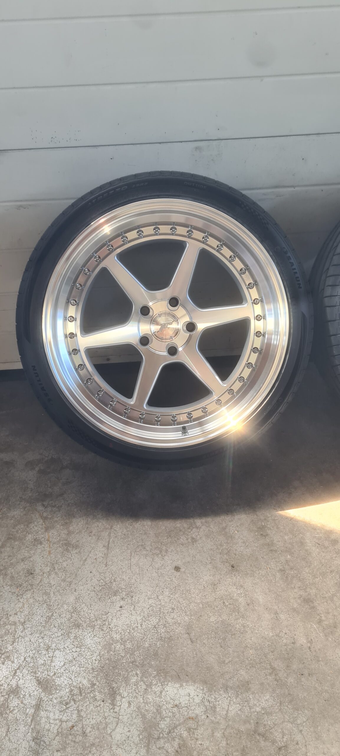 Japan Racing JR43 19x9,5J et25 & 19x11J et22 5x114,3 - Image 8